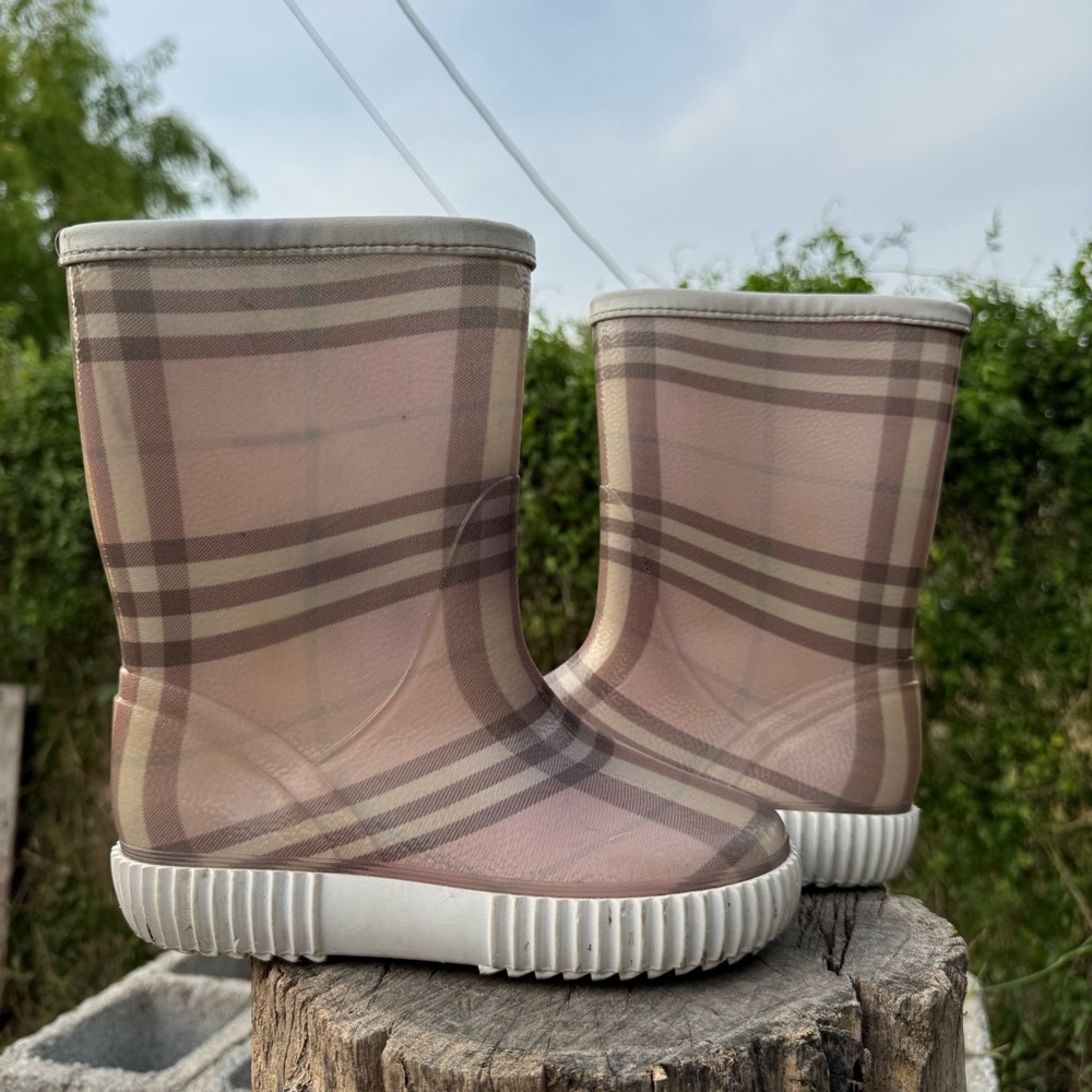 Burberry Girls Haymarket Check Pattern Rubber Rain Boots Sz 13